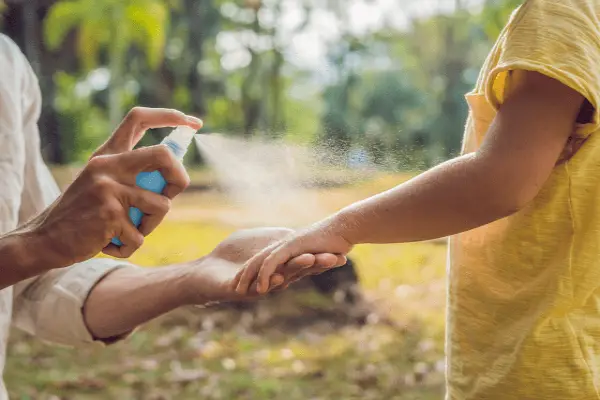 Lavender essential oil for Insect repellent products